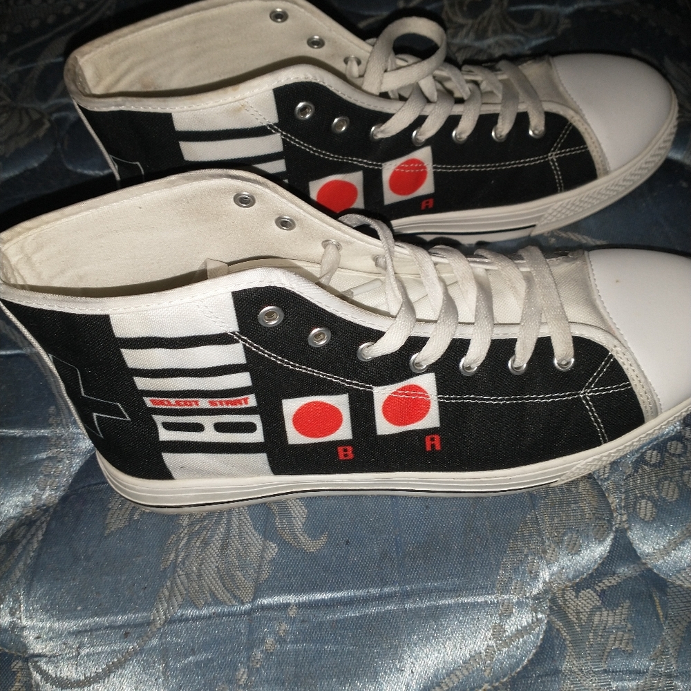 Retro nintendo shoe